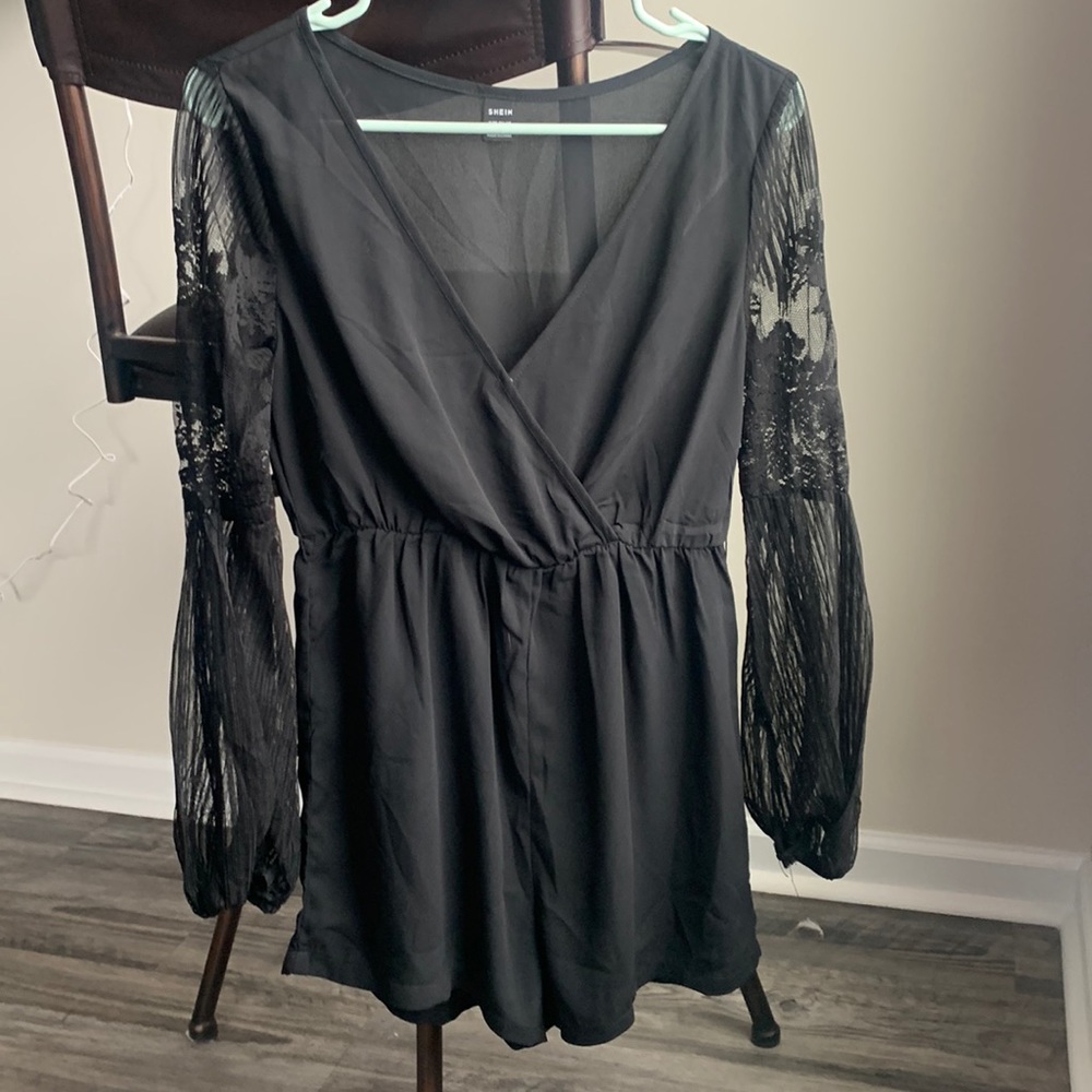NEVER WORN long sleeve romper